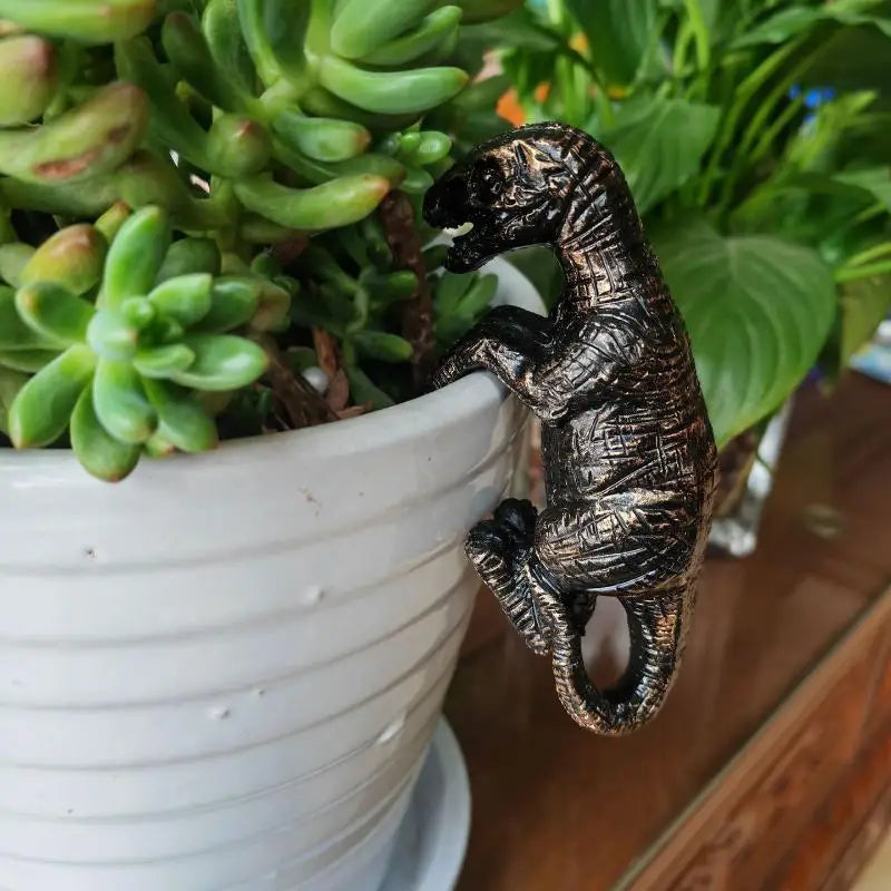 Resin Climbing Dinosaur Ornament – Garden & Patio Décor