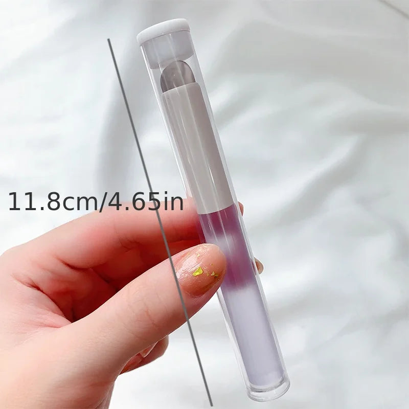 Silicone Lip Brush with Cover – Mini Portable Cosmetic Tool