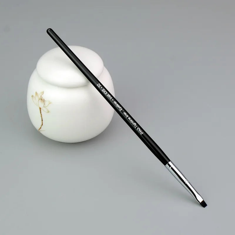 SEP #32 Pro Flat Tightline Liner Brush – Precision Eyeliner