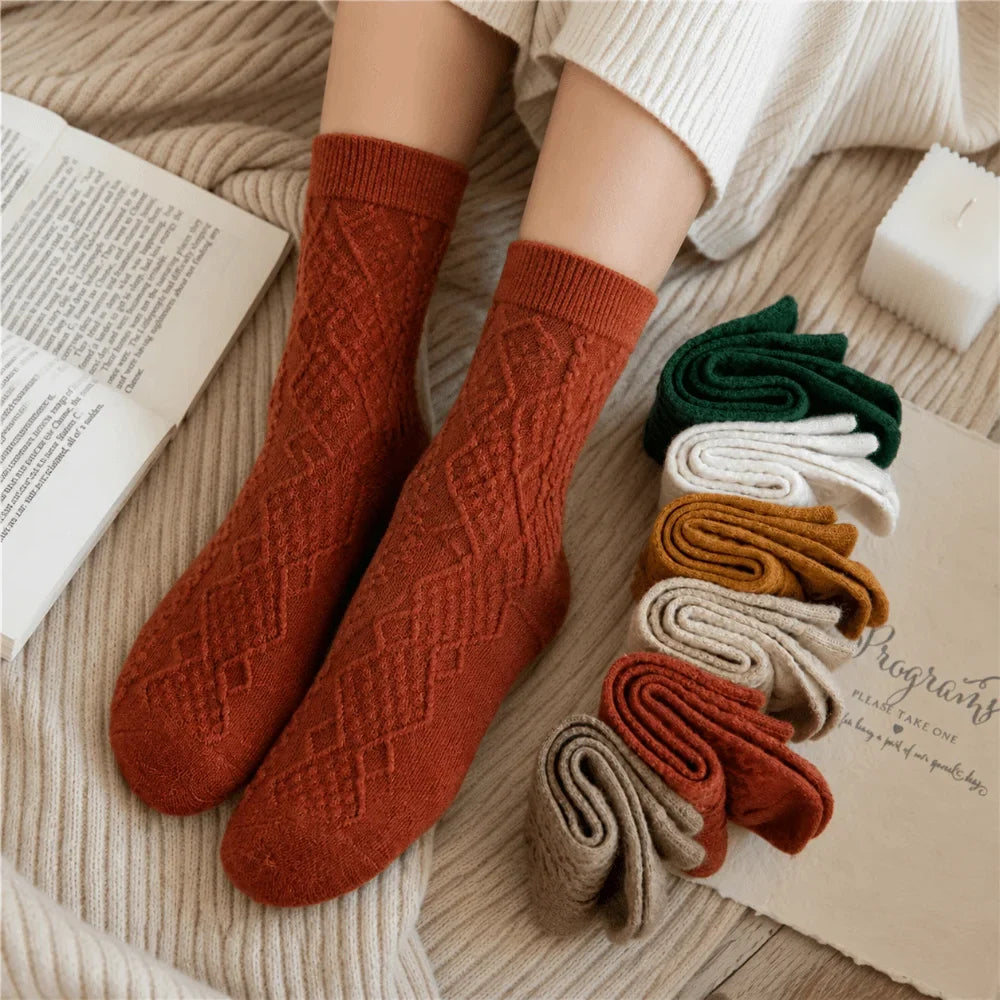 Women's Wool Blend Cable Knit Thermal Crew Socks | Winter