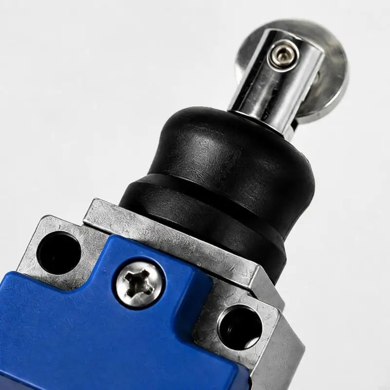 Mechanical Limit Switch 4-Hole Mount Threaded Cable Entry H8WD
