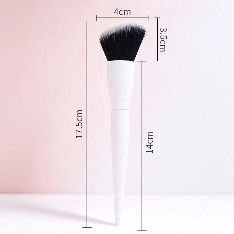 Fluffy Angled Contour Makeup Brush – Soft Dense Bristles
