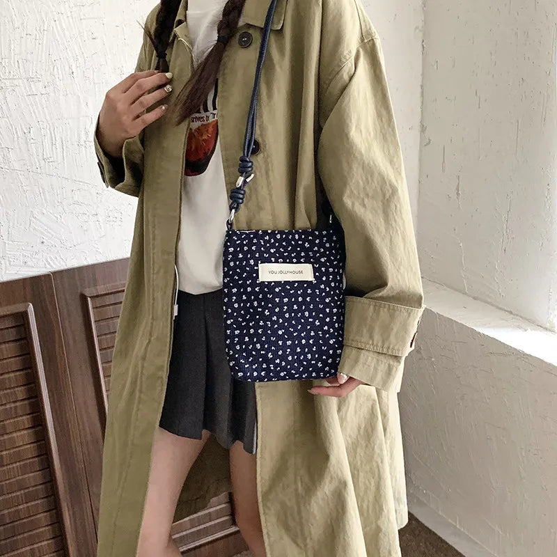 Korean Floral Embroidered Canvas Crossbody Bag | Nixie