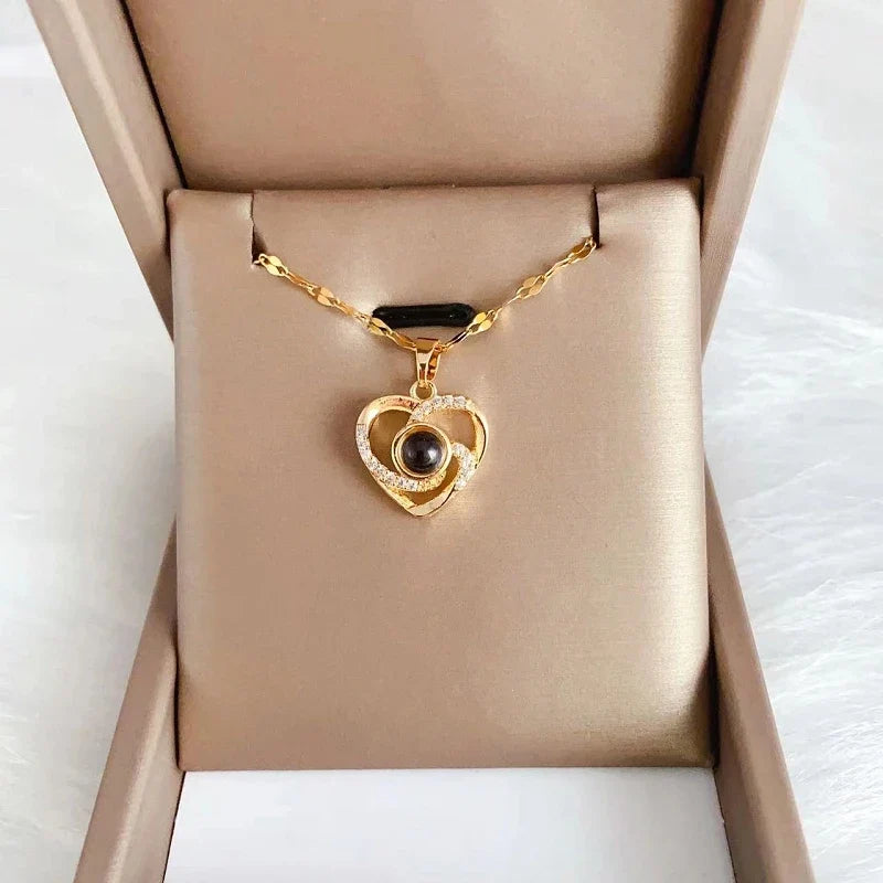 Women's Projection Pendant Necklace – "I Love You" Clavicle Chain