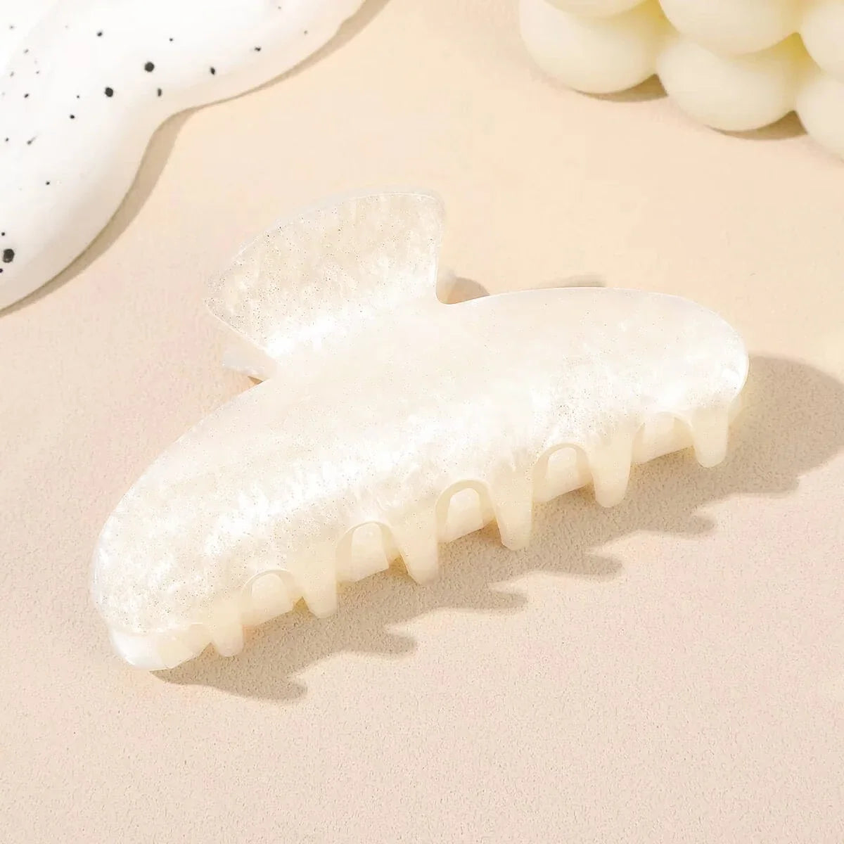 Korean Jelly Shark Hair Claw Clip – Elegant Women's Updo