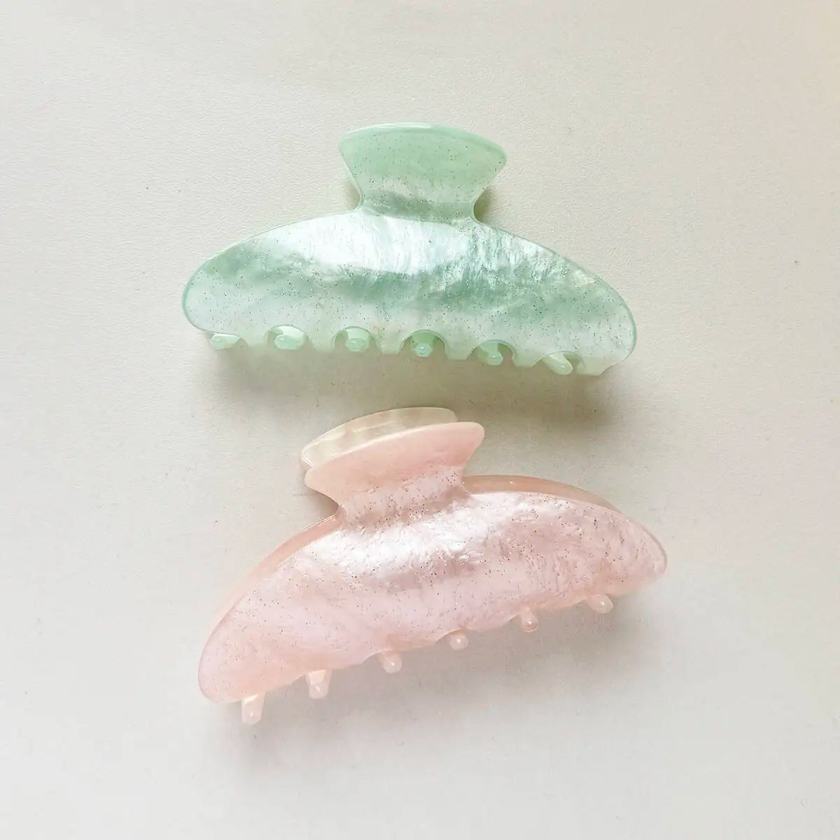 Korean Jelly Shark Hair Claw Clip – Elegant Women's Updo