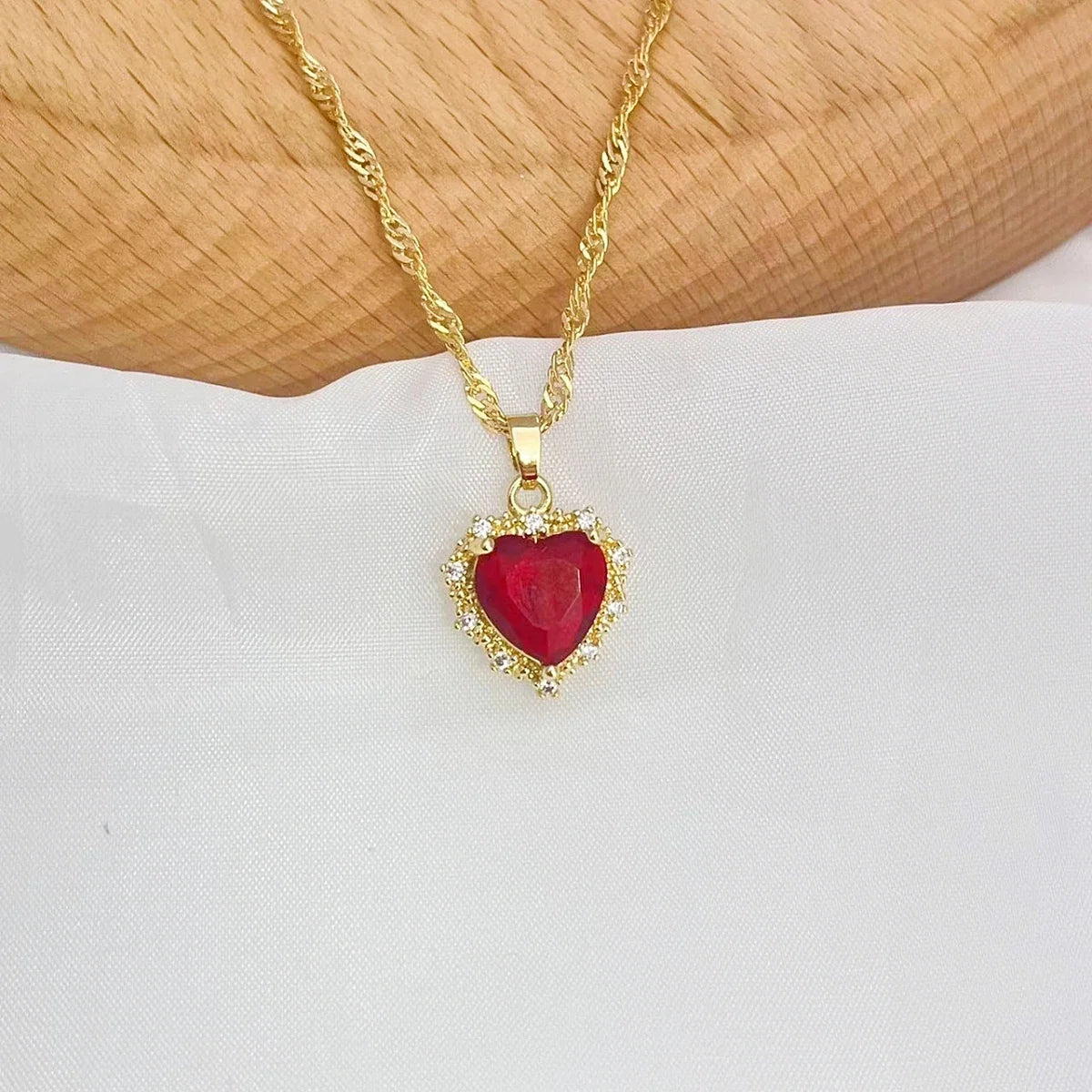 Women's Gold Love Heart Collarbone Chain Necklace