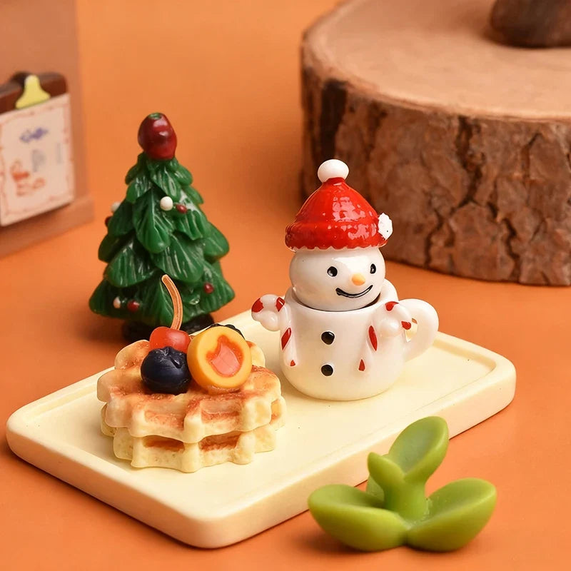 Mini Snowman Teacup Decoration – Miniature Christmas Resin Scene Set