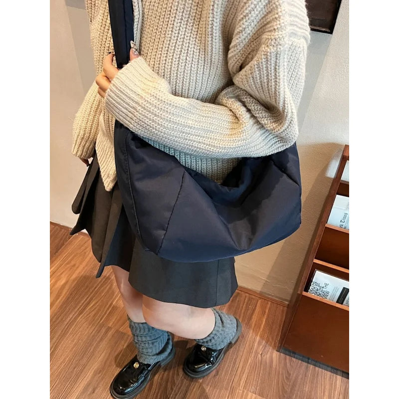 Women's Large-Capacity Flannel Crossbody Dumpling Bag