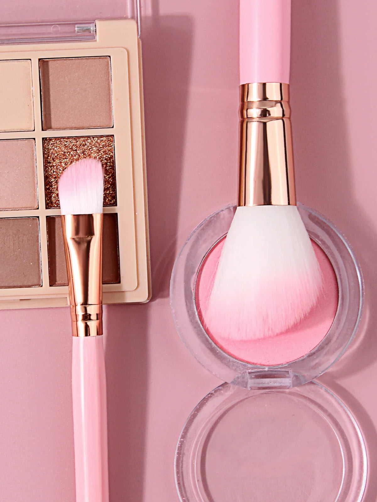 2Pcs Pink Makeup Brush Set – Soft Blush & Eyeshadow Brushes