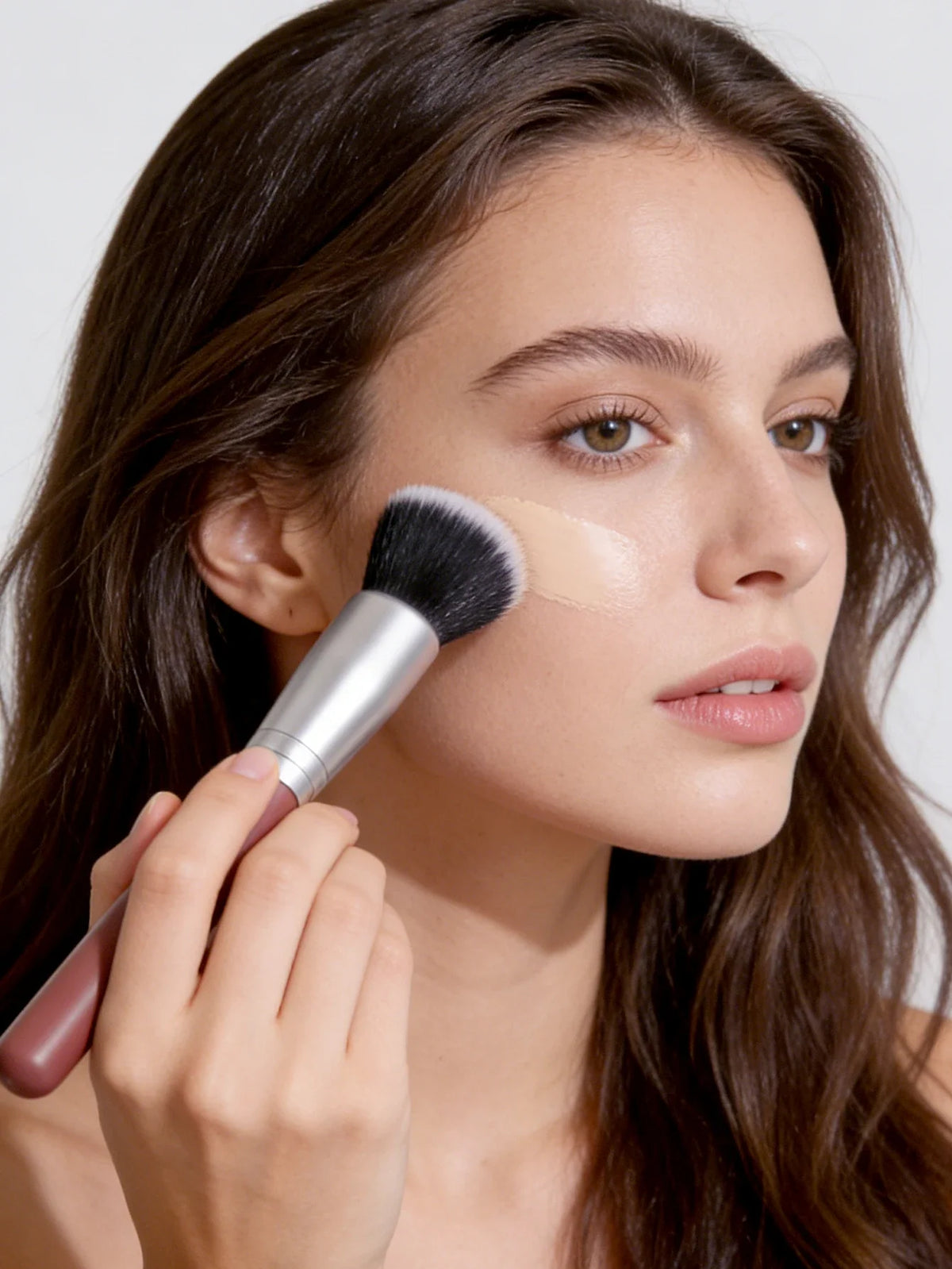Nixie Professional Makeup Brush – Foundation, Powder & Blush