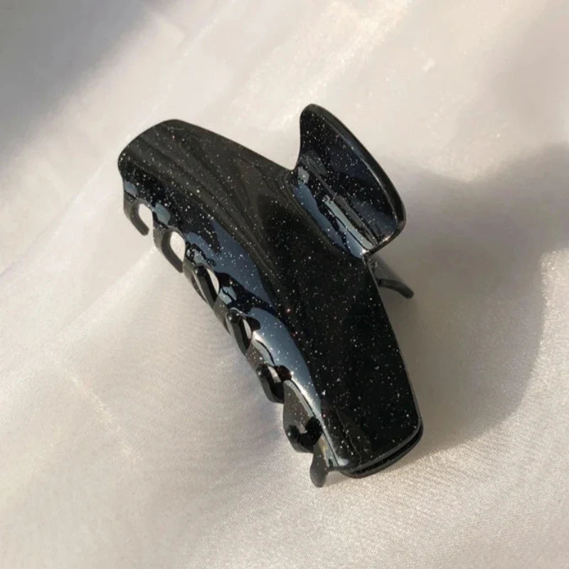 Large Shark Hair Clip – Elegant Vintage Korean Style Claw
