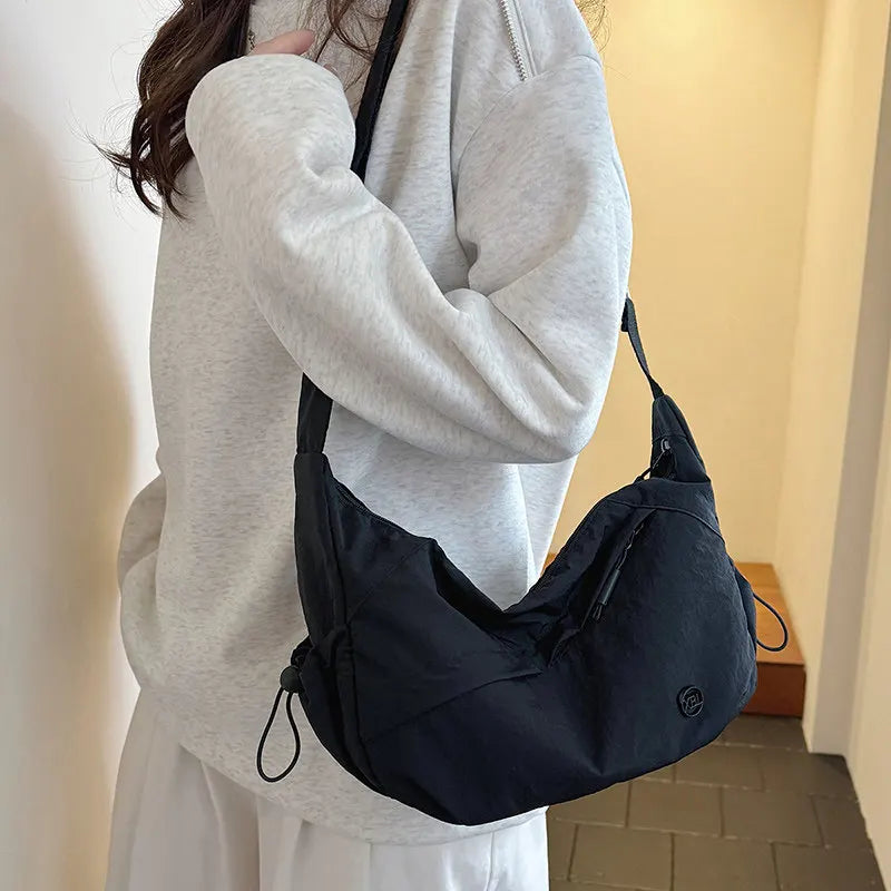 Women's Large Capacity Crossbody Dumpling Bag – Casual & Sporty