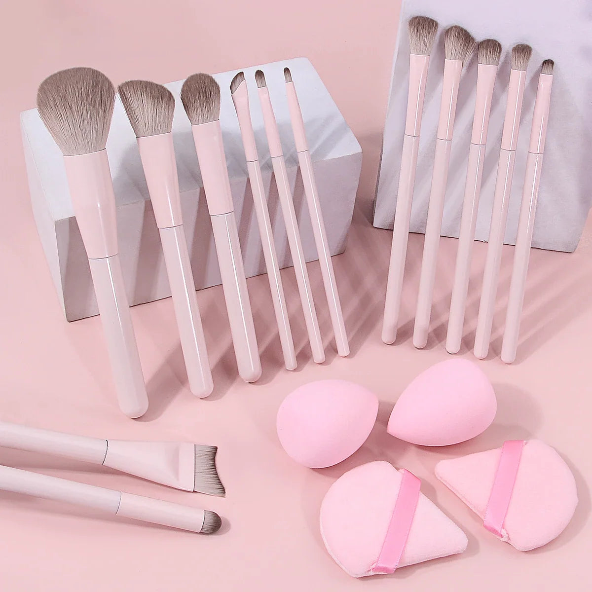 17PCS Soft Fluffy Makeup Brush Set with Powder Puff & Sponge