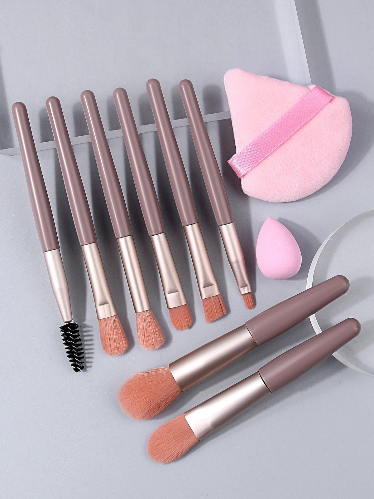 10-Piece Soft Fluffy Makeup Brush Set – Foundation & Blush
