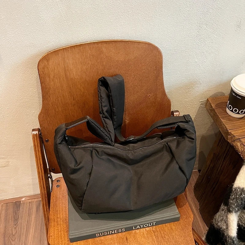 Women's Large-Capacity Flannel Crossbody Dumpling Bag