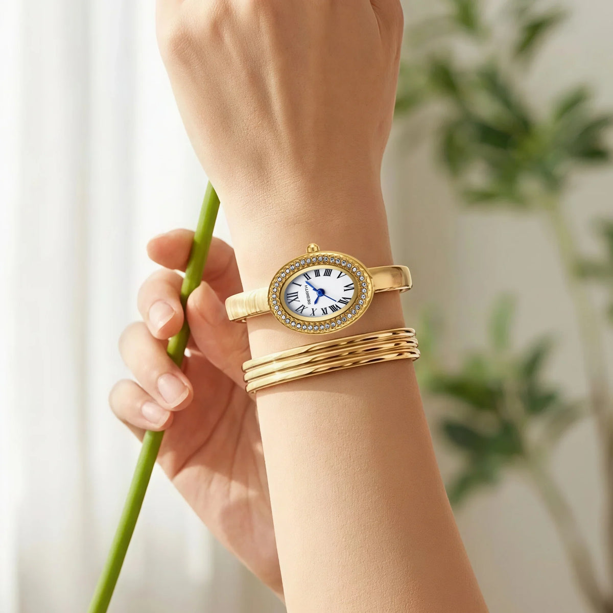 Women's Gold Watch & Bracelet Set – Quartz Roman Numeral