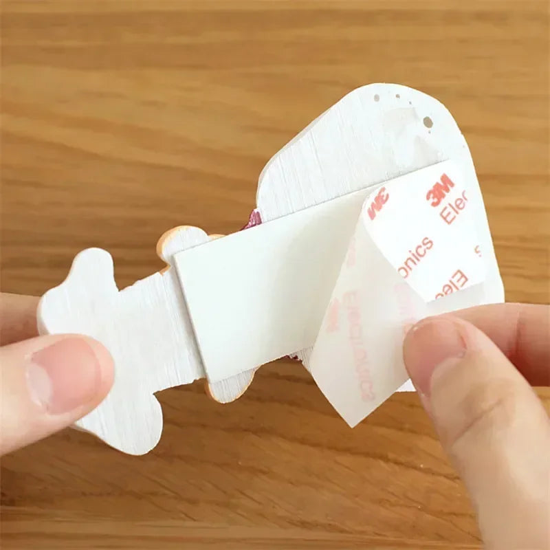 Cute Cartoon Resin Hook – Kitchen Plug & Cable Holder