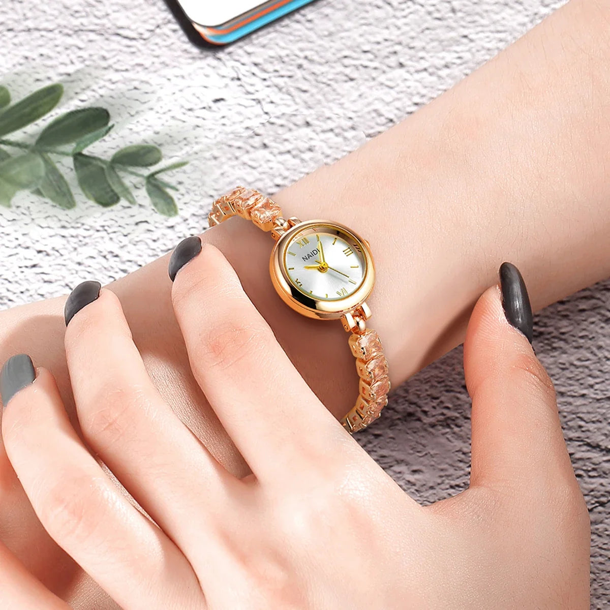 Women's Colorful Rhinestone Quartz Watch – Casual Elegance