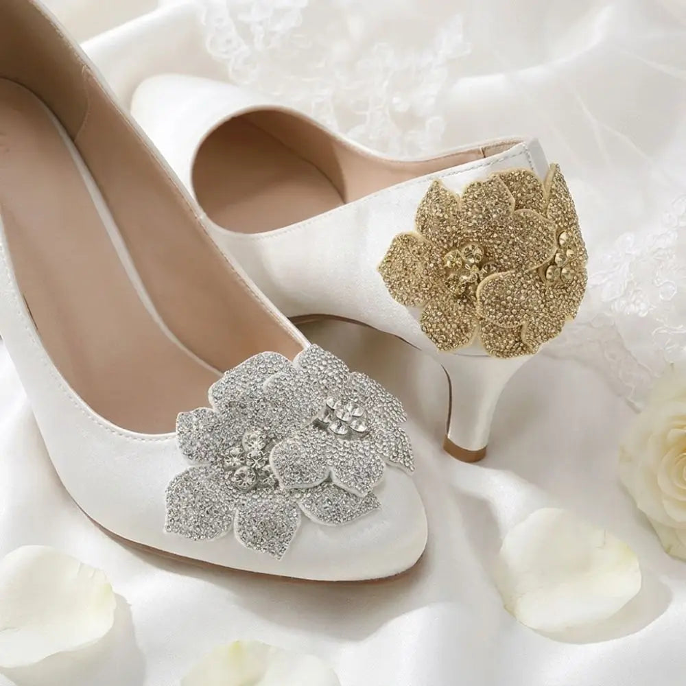 3D Camellia Rhinestone Flower Patch – Sparkling Brooch Appliqué