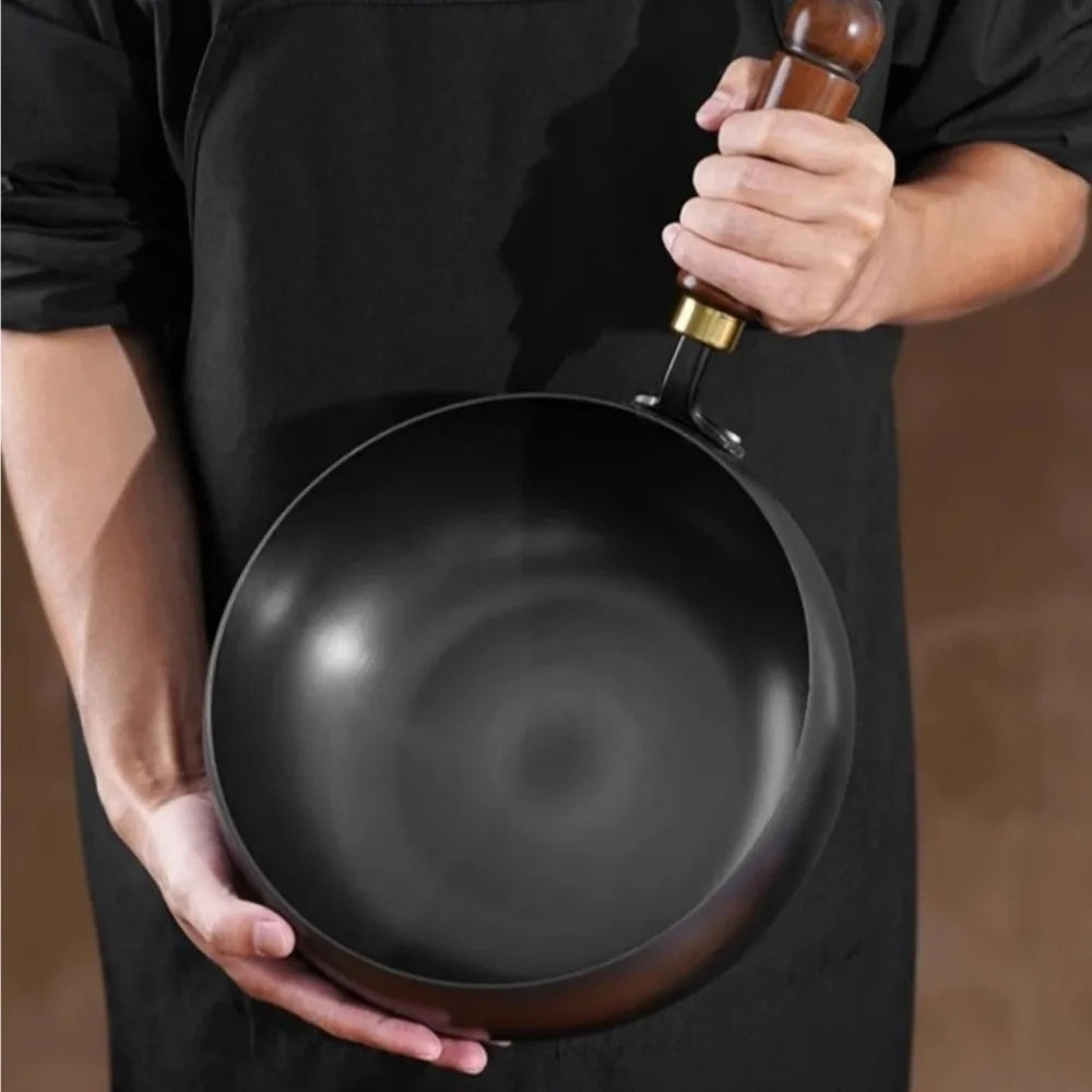 Hand-Forged Cast Iron Wok with Wooden Lid | Induction & Gas