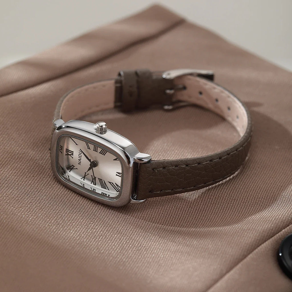 Women's Leather Strap Quartz Watch – Roman Numeral Casual Style