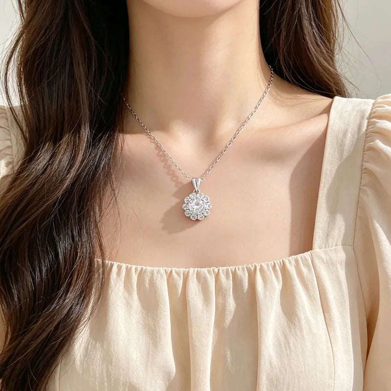 Women's Zircon Collarbone Chain Necklace – Gold & Silver