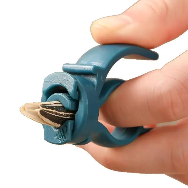 Sunflower Seed Cracker Pliers 2Pcs – Handheld Shell Peeler