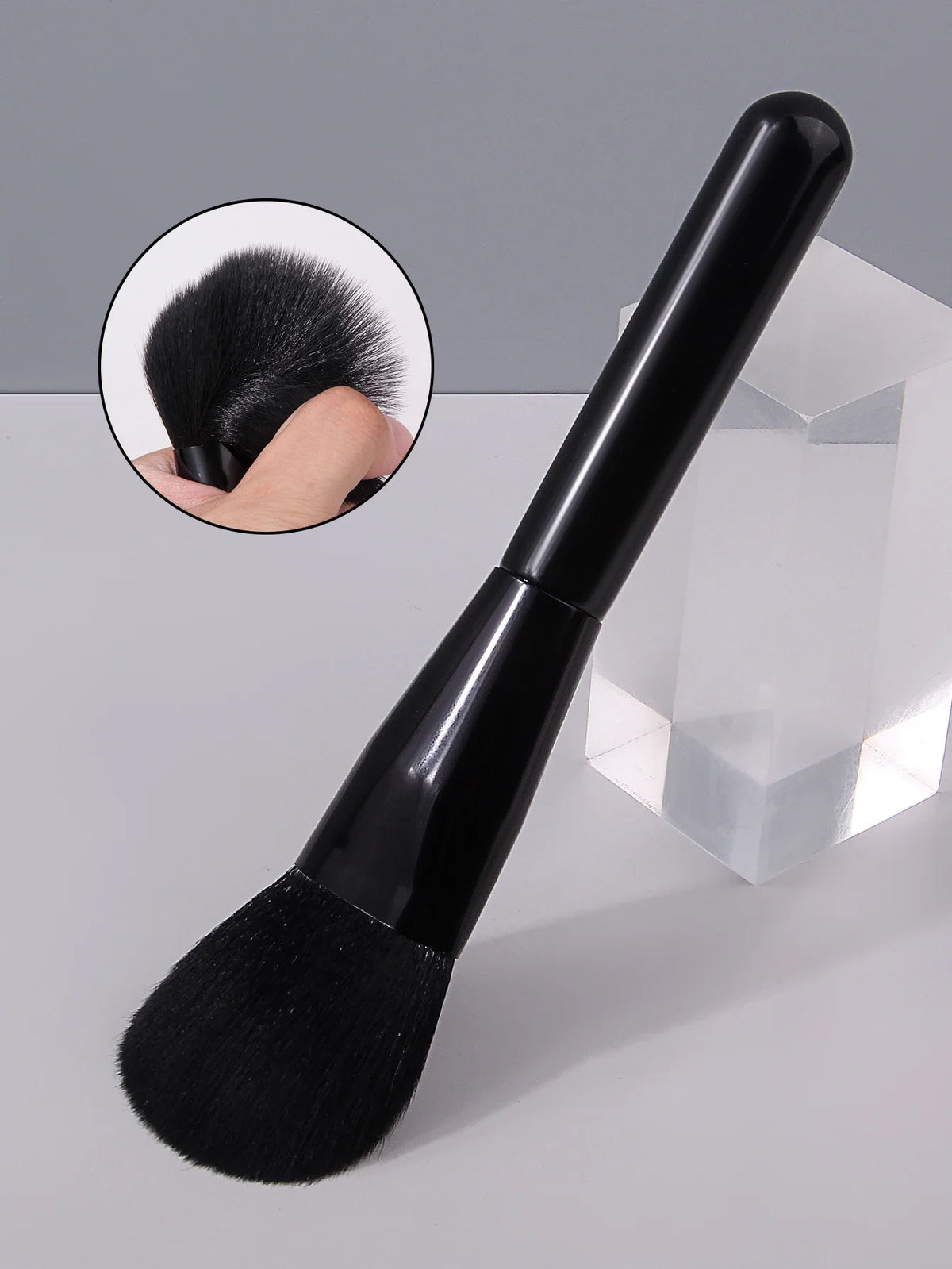 Professional Soft Blush Brush – Powder, Highlighter & Contour