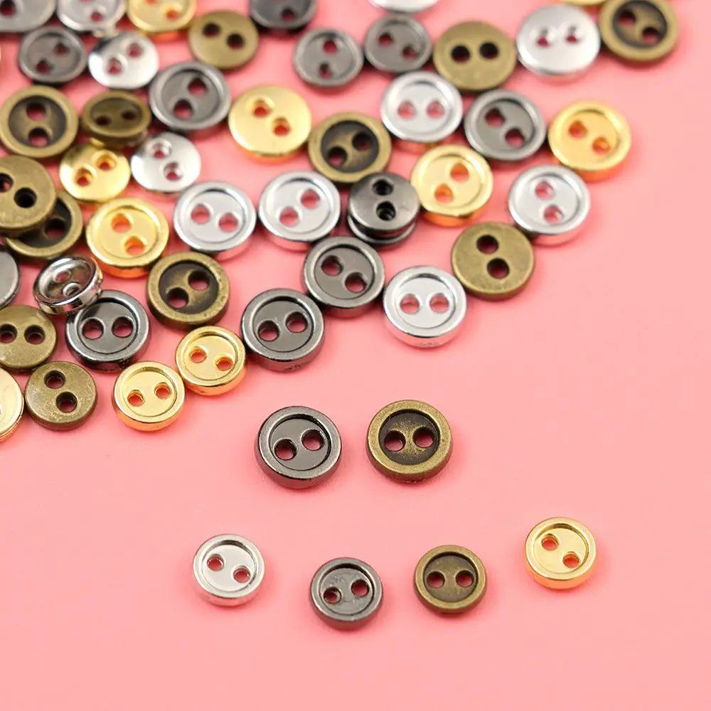 Mini Metal Buttons 20pcs – Two-Hole Doll Clothes Buckles 5–6mm