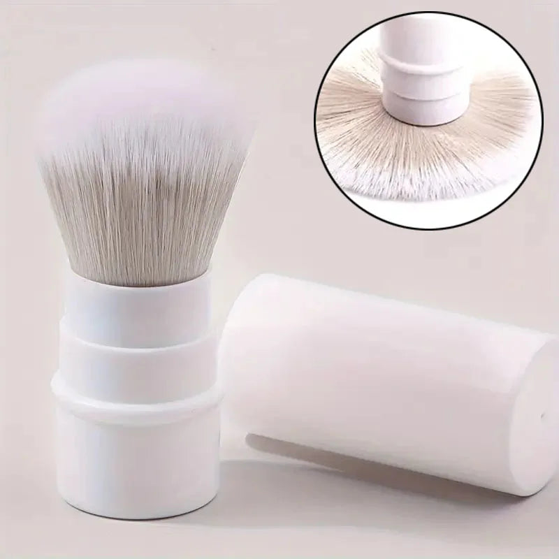Retractable Travel Makeup Brush – Powder, Blush & Foundation