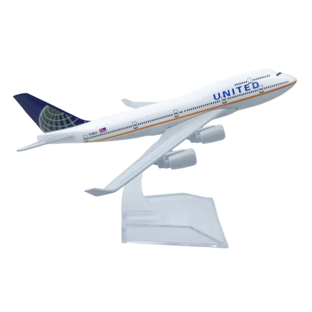 GOL Airlines Boeing B737 1/246 Alloy Airplane Model – 16cm