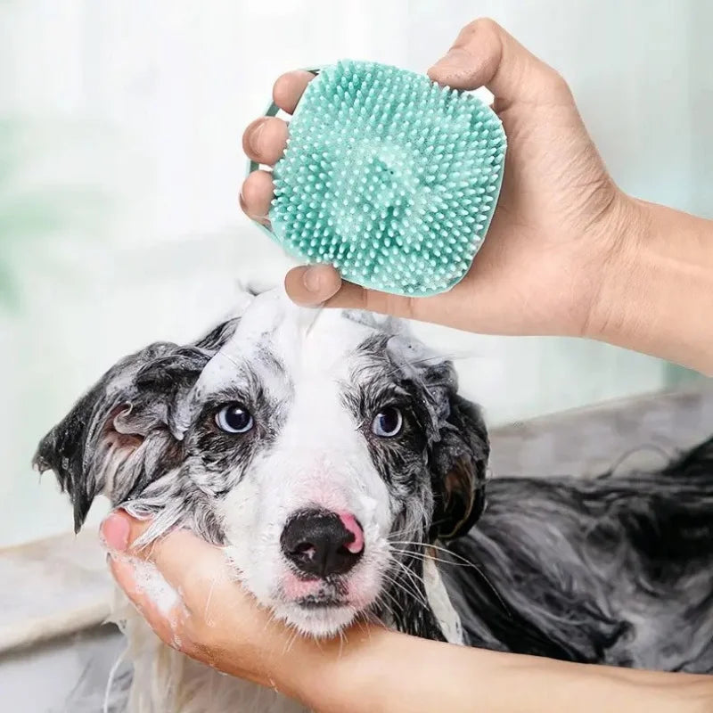 Silicone Pet Bath Massage Glove – Dog & Cat Grooming Brush