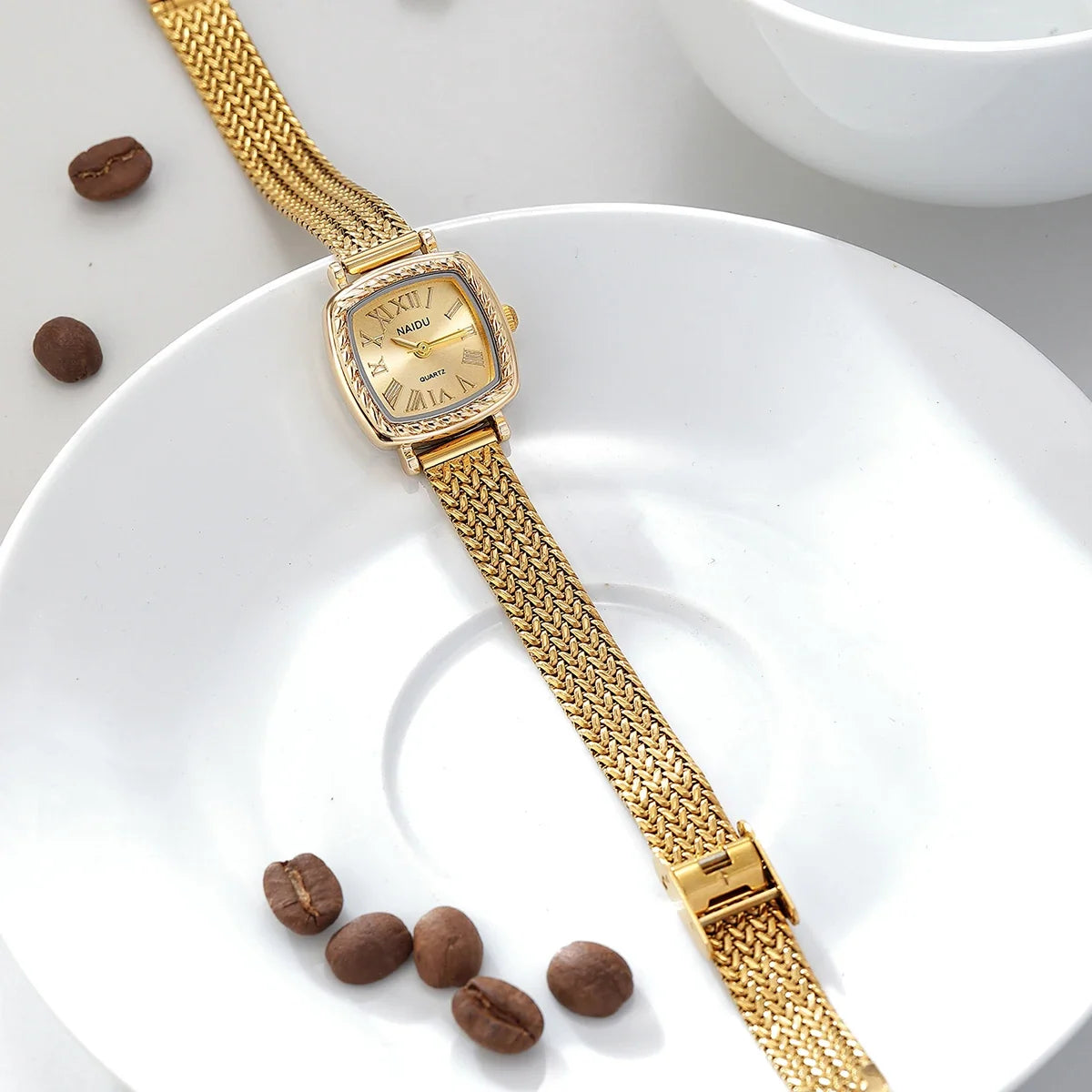 Gold Bohemian Retro Women's Quartz Watch | Roman Numeral