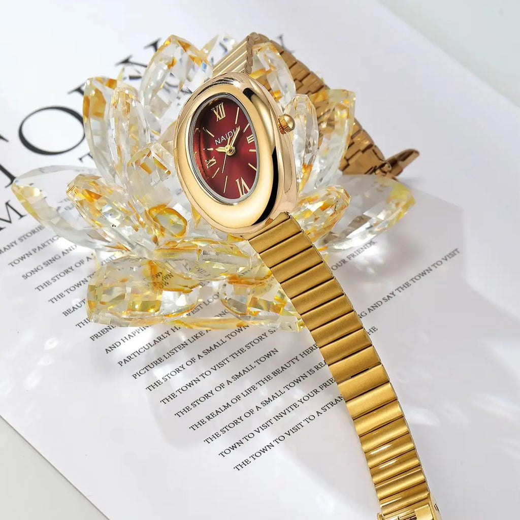 Naidu Oval Quartz Watch – Light Luxury Roman Numeral Style