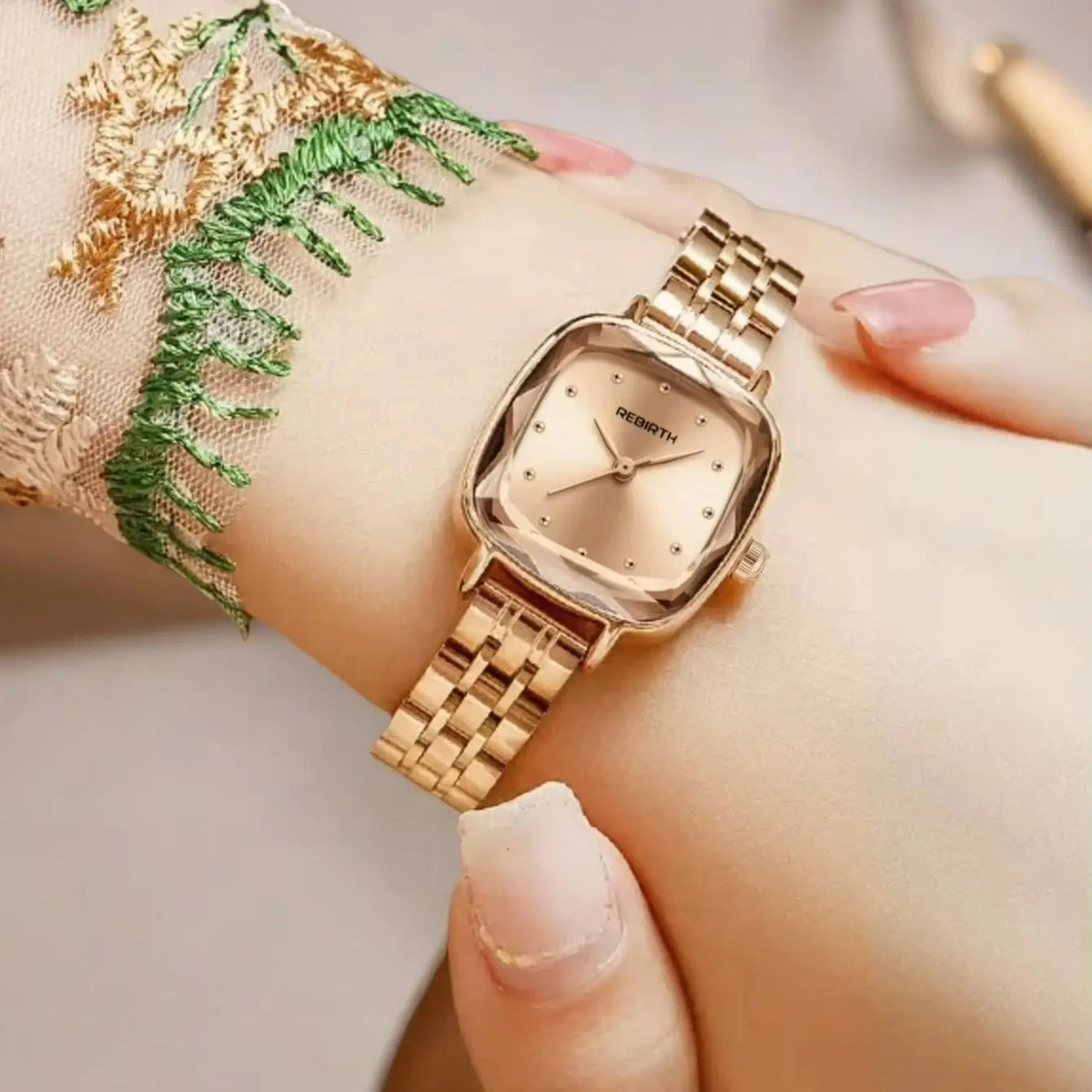REBIRTH Women's Retro Square Quartz Watch – Steel Strap