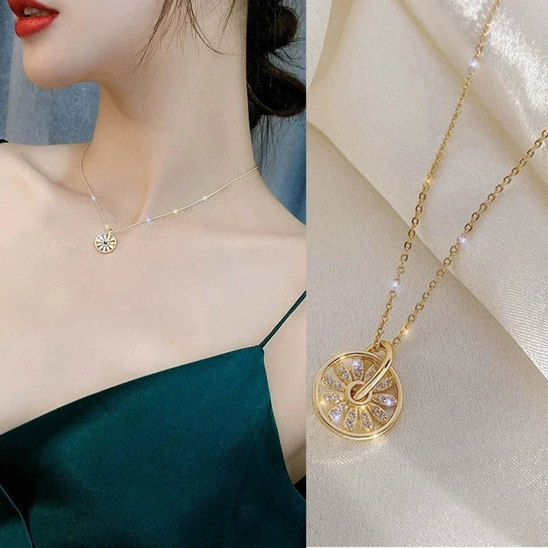 Zircon Wheel Pendant Necklace – Minimalist Gold Clavicle Chain