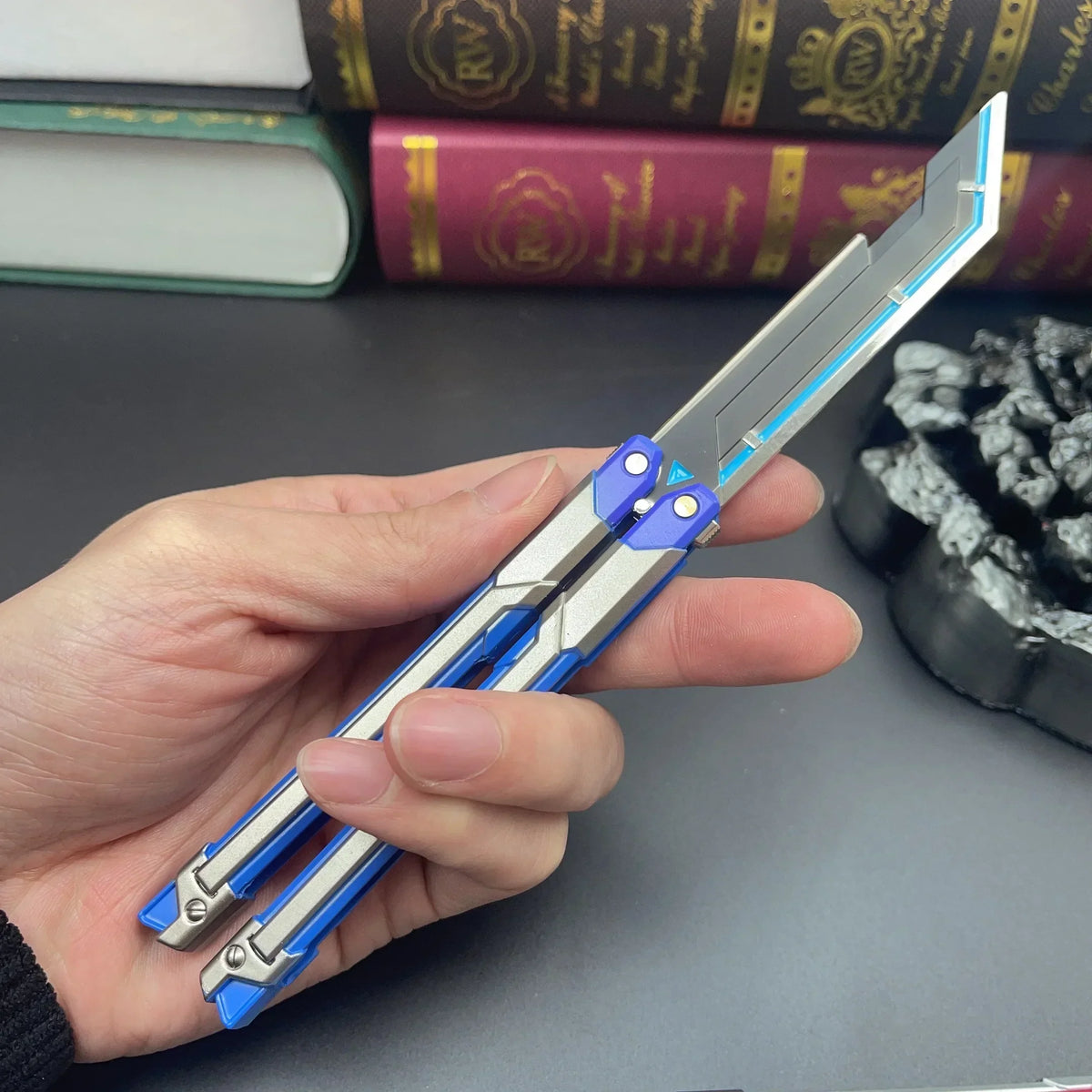 Valorant RGX Foldable Butterfly Knife Toy – 20cm Zinc Alloy