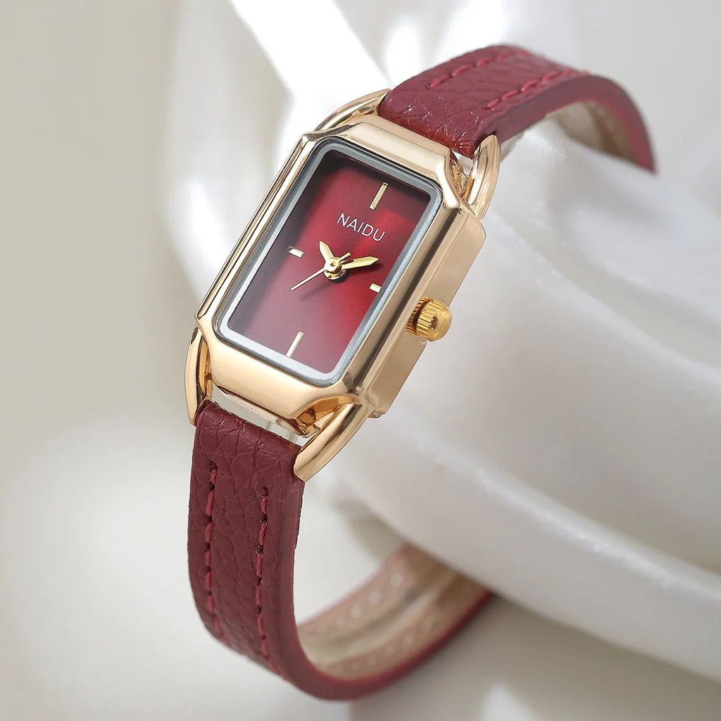 Women's Retro Quartz Watch – Leather Band, Numberless Dial