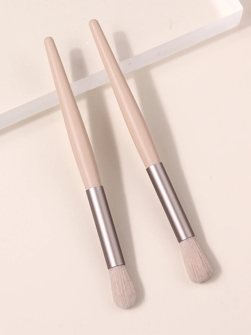 2Pcs Nose Shadow & Highlighting Makeup Brushes – Soft Bristles