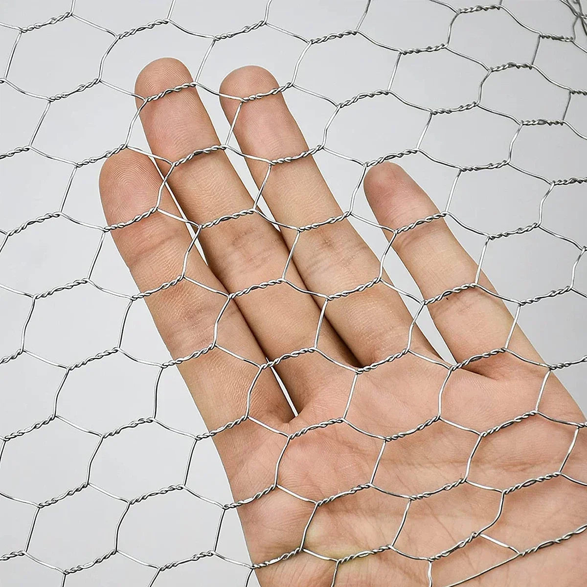 Hexagonal Chicken Wire Mesh 0.4x5m – Garden Fence & DIY Net
