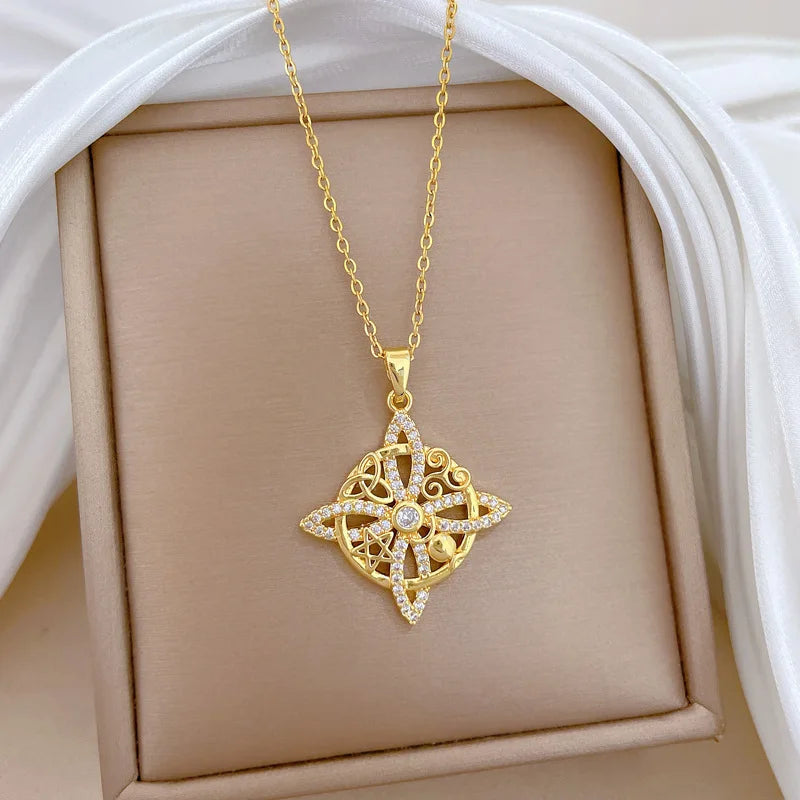 Lucky Clover Pendant Necklace – Gold Plated Stainless Steel