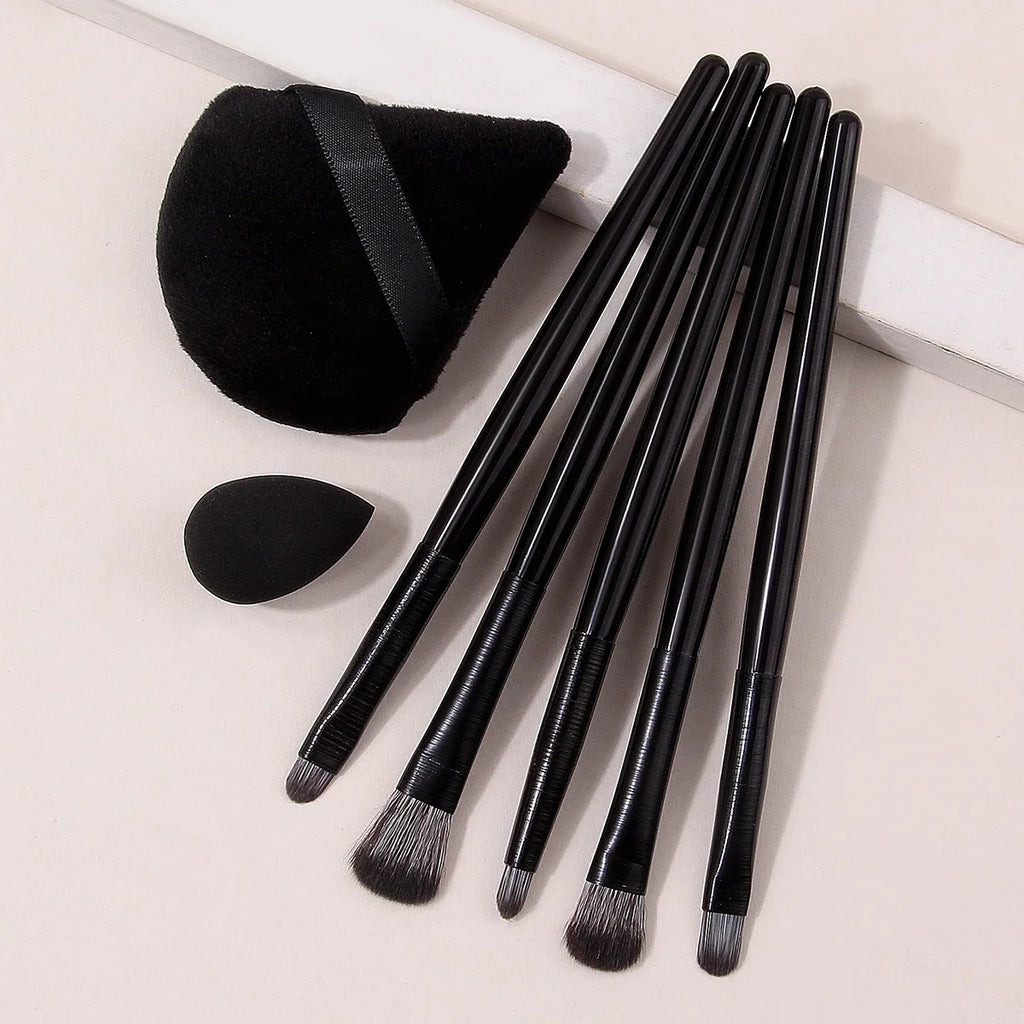 Nixie 7-Piece Makeup Brush Set – Eyeshadow, Lip & More