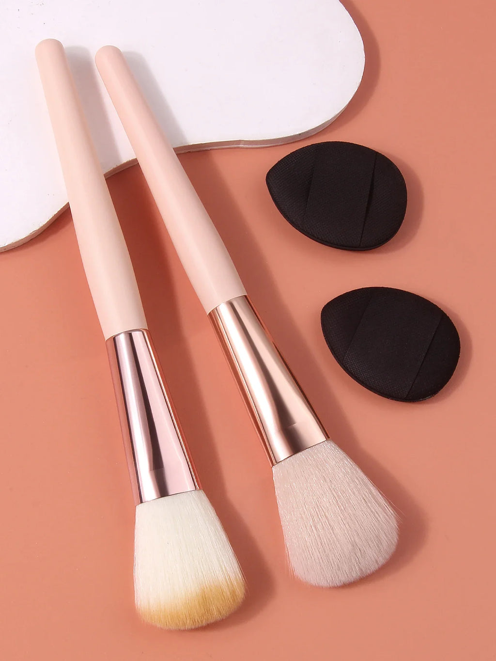 4Pcs Fluffy Makeup Brush Set – Foundation, Blush & Concealer