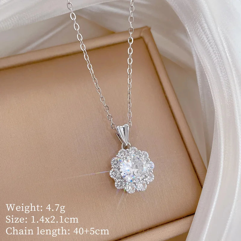 Women's Zircon Collarbone Chain Necklace – Gold & Silver