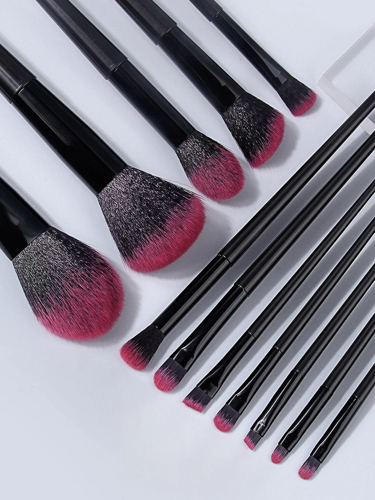 12Pcs Soft Makeup Brush Set – Foundation, Blush & Eyeshadow