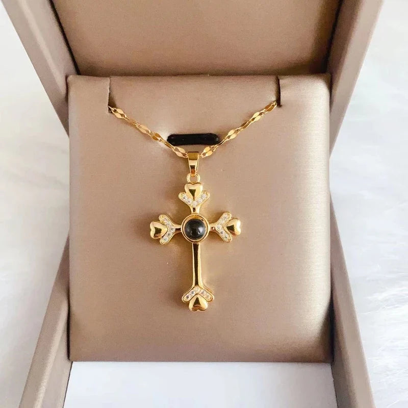 Women's Projection Pendant Necklace – "I Love You" Clavicle Chain