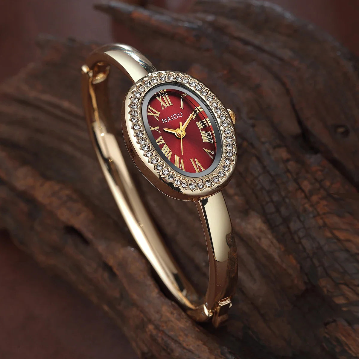 Women's Roman Numeral Quartz Watch – Casual Alloy Timepiece