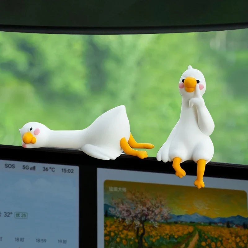 3D Resin Duck Ornament – Desk, Dashboard & Monitor Decor