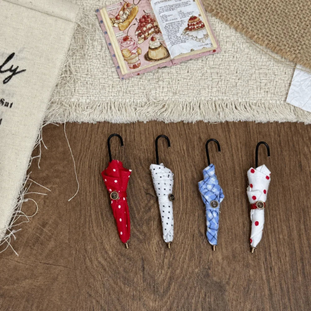 Polka Dot Mini Umbrella 5cm – BJD Doll Decoration Prop